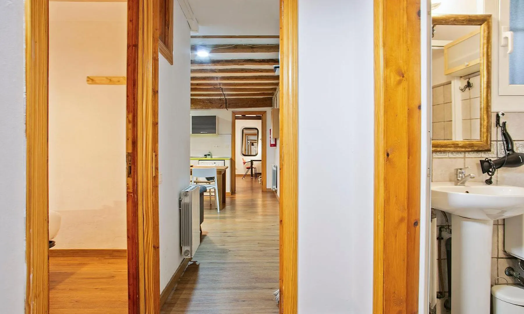 Las Ramblas, Comfort In Bcn For 8 Persons Barcelona Apartment